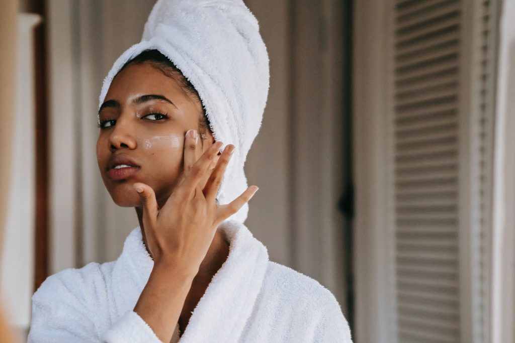 apply this coconut-free moisturizer